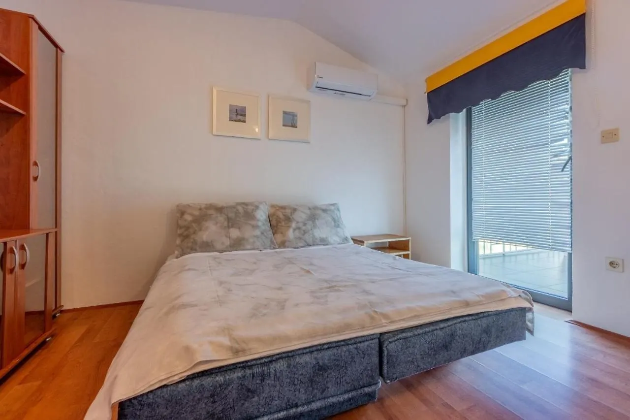 House Sunshine Villa Novi Vinodolski 0*,  Croatia