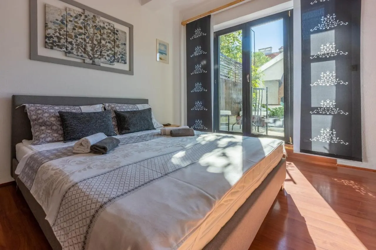 House Sunshine Villa Novi Vinodolski Holiday home